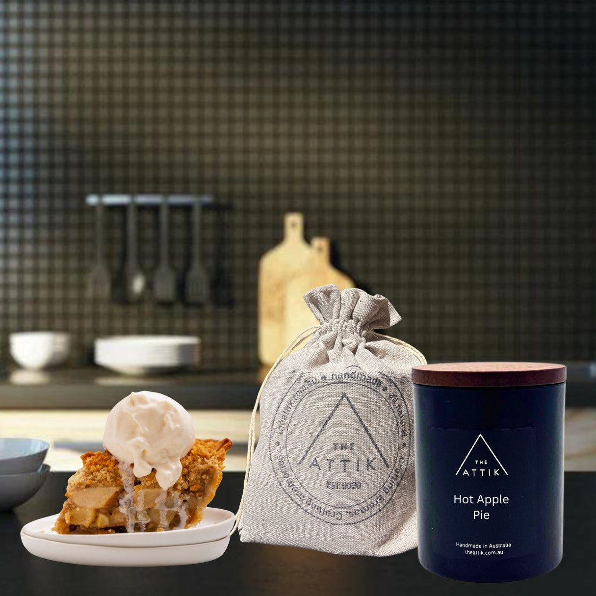 Hot Apple Pie Candle - theattik.com.au