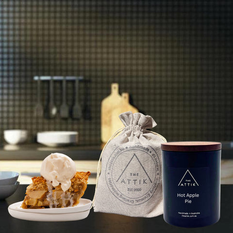 Hot Apple Pie Candle - theattik.com.au
